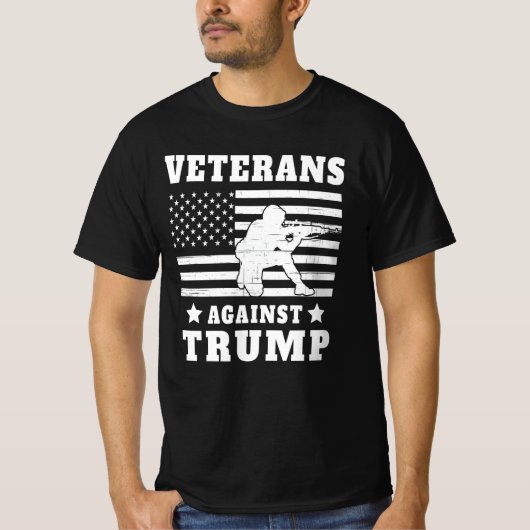 退役軍人対トランプソルジャーusa旗 tシャツ (正面)