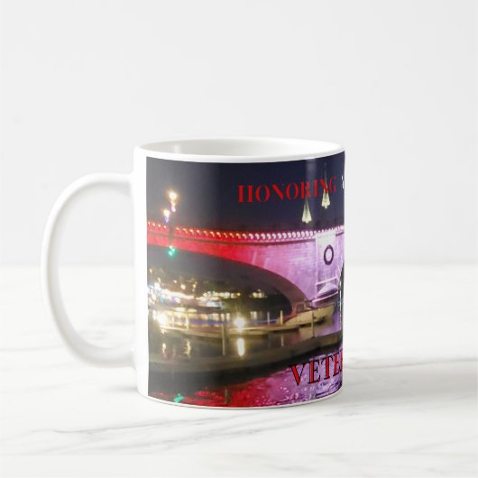 退役軍人日 コーヒーマグカップ (左)