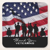 退役軍人-兵士のシルエットおよび旗ありがとう スクエアペーパーコースター (正面)