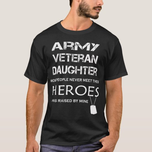 退役軍人- ARMY-VETERAN-DAUGHTER Tシャツ (正面)