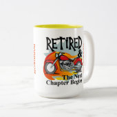 退職おもしろいバイクもしくは自転車に乗る人ことわざ ツートーンマグカップ (正面右)