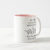 退職したおばあちゃん ツートーンマグカップ (正面右)