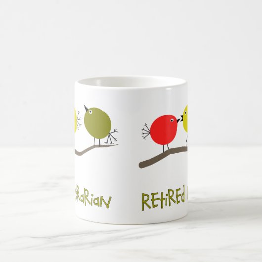 退職したな司書のRetoの鳥のデザインのギフト コーヒーマグカップ (中央)
