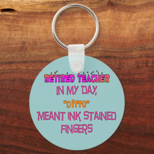 退職した先生「インク汚れた指」同図! キーホルダー (正面)