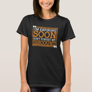 退職した笑わされる忘れ引退無し Tシャツ