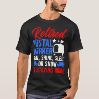 退職した郵便局員のための面白いデザイン 退職おめでとう郵便配達員 Tシャツ