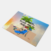 退職した...毎日が土曜日である – カスタマイズ可能 ドアマット (アングル)