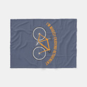 退職のおもしろいな自転車を楽しんでいる私はWheelyです フリースブランケット (正面(横))