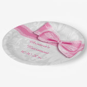 退職のピンクのダマスク織およびフェイクな弓 ペーパープレート (アングル)
