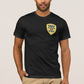 逃亡犯罪人回収業者バッジTシャツ Tシャツ