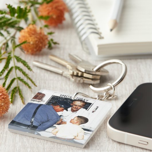 逃亡 キーホルダー (正面右)