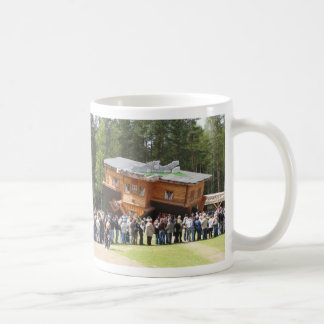 逆さまに家 コーヒーマグカップ