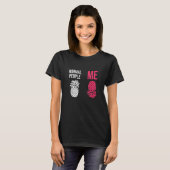 逆さまのパイナップルからバニラへのスウィンガージョーク Tシャツ (正面フル)