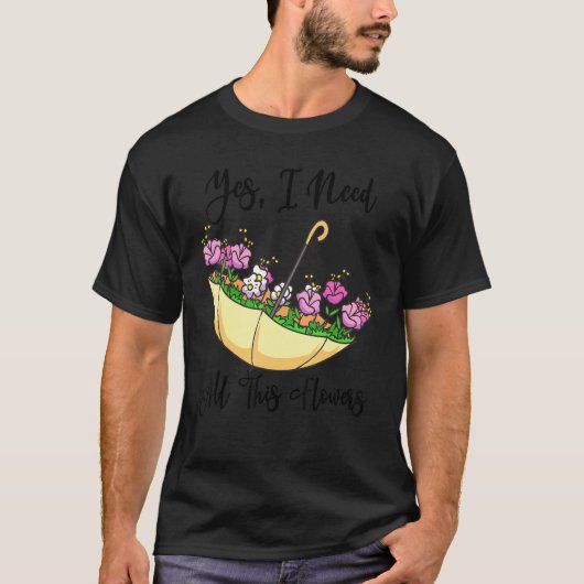 逆さまの傘に花を詰めたガーデニング Tシャツ (正面)