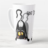 逆さまの猫の面白いキャラクター カフェラテマグ (左アングル)