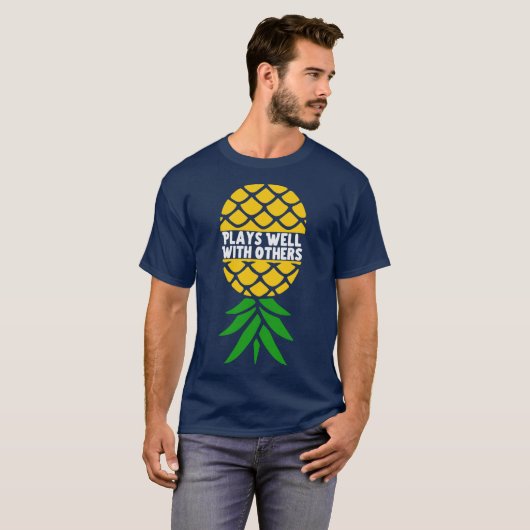 逆さまパイナップルのギフト Tシャツ (正面フル)