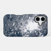 透明な水の泡 iPhone 16ケース (裏面横)