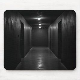 透視図の暗い廊下 マウスパッド