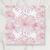 途中で爆竹を！7月4日の赤ちゃんシャワー フェイバータグ (裏面)