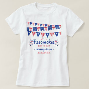 途中で爆竹を!7月4日の赤ちゃんシャワー Tシャツ