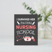 通りすがりの看護生き延び学校での看護生活 インビテーションポストカード (スタンド正面)