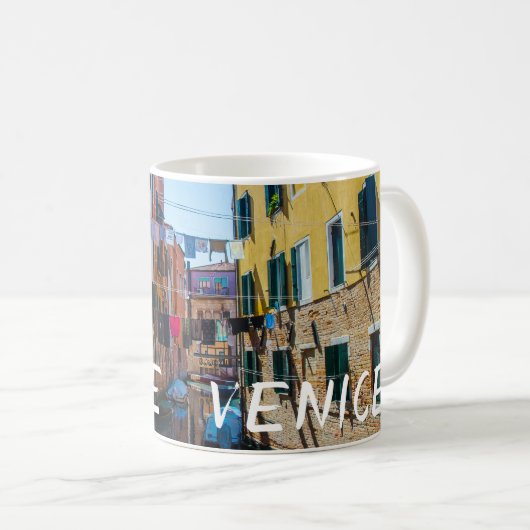 通りでヴェネツィアで洗濯した服イタリア コーヒーマグカップ (正面右)