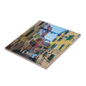 通りでヴェネツィアで洗濯した服イタリア タイル (側面)