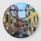 通りでヴェネツィアで洗濯した服イタリア ラージ壁時計 (正面)