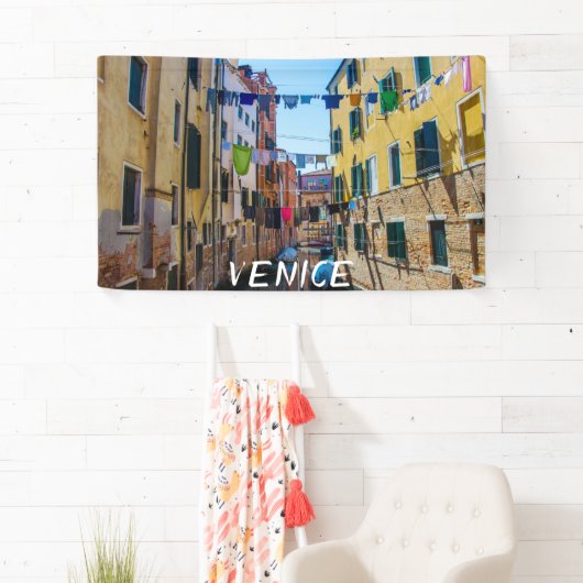 通りでヴェネツィアで洗濯した服イタリア 横断幕 (インサイチュ)