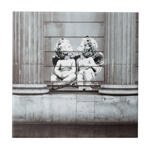 通りの芸術の天使 タイル (正面)