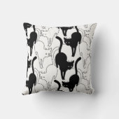 通りの黒猫 クッション (裏面)