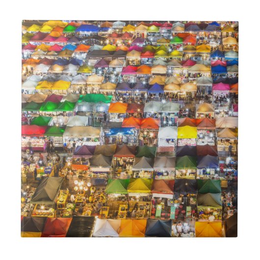 通りフードマーケットロッドフェイバンコクタイ タイル (正面)