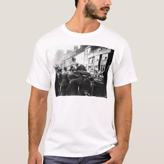 通り事故 Tシャツ (正面)