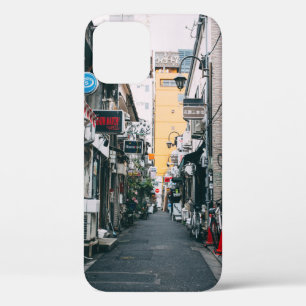 通り間グレーコンクリート建物 iPhone 12ケース