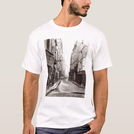 通りAumaire、通りボルタからの、パリ1858-78年 Tシャツ (正面)