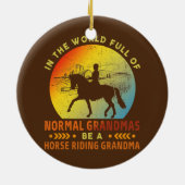 通常のおばあちゃん誇りを持った馬おばあちゃん乗レトロ セラミックオーナメント (裏面)