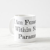 通常のパラメータ内で機能している コーヒーマグカップ (正面左)