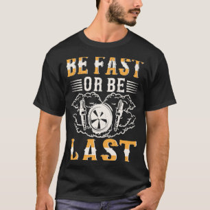 速いか最後のドラッグレースのアパレル男性へルーム Tシャツ