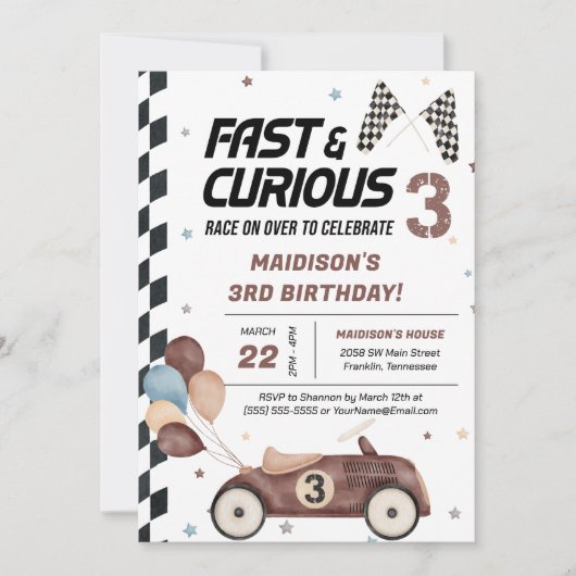 速くて好奇心に満ちたブラウンレースカー3rd誕生日パーティー 招待状 (正面)
