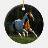 速く走っているペンキの馬 セラミックオーナメント (裏面)