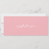 週末お出かけ旅行 ピンクのプレゼント 旅行券 招待状 (裏面)