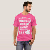 週末の予測トラクター引っ張りとビールトラクター Tシャツ (正面フル)