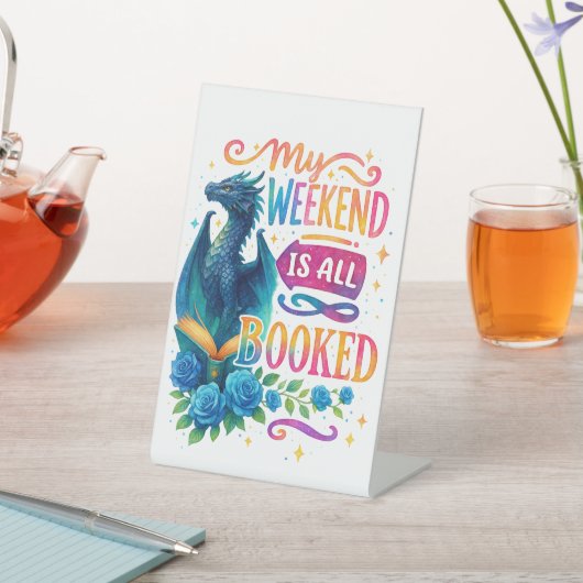 週末は満室だ 台座サイン (インサイチュ)