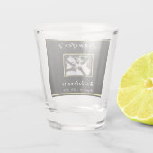 週末旅行パーソナライズされたバチェロレッテ黒 ショットグラス (裏面)