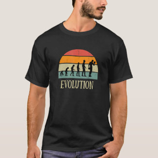 進化ボディビル筋肉ユーモアの男性 Tシャツ