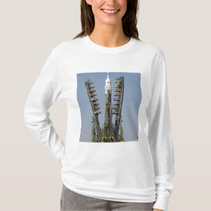 進水の足場は場所に上がります Tシャツ