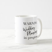 進行中のマグを計画する警告の結婚式 コーヒーマグカップ (正面右)