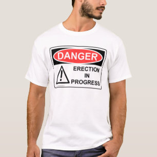 進行中の危険の建設 Tシャツ
