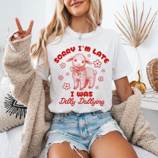 遅くなってごめんかわいい子羊ぐずぐずしてた Tシャツ