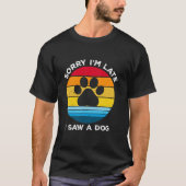 遅れてごめんなさい犬のレトロな犬の長袖Tを見た Tシャツ (正面)